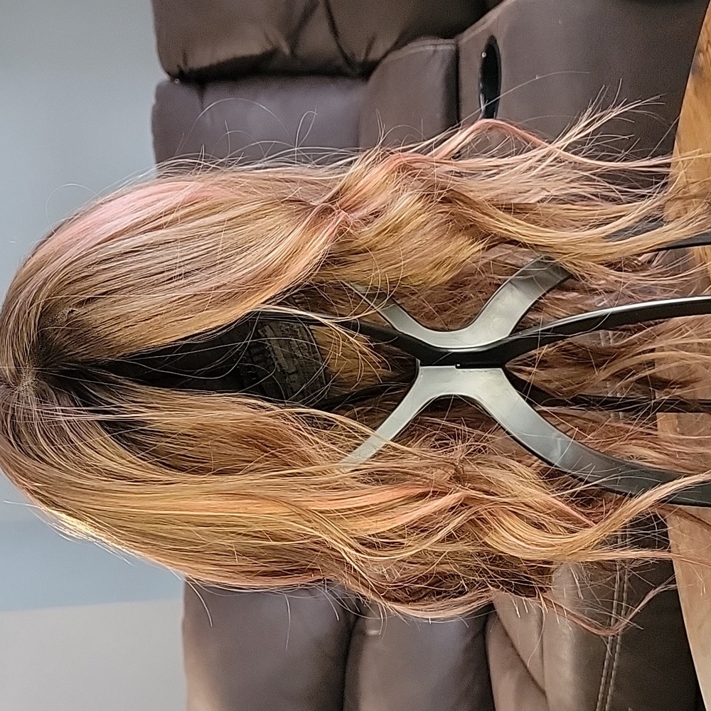 NWOT Nel's Lace Front Wavy Brown Wig with Pink Highlights - Picture 3 of 12